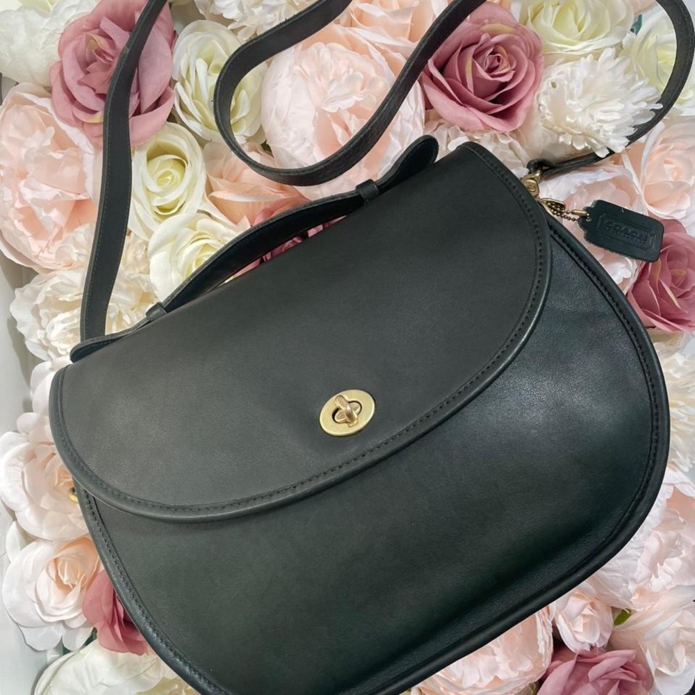 Coach Green Leather Saddle Crossbody with Gold Hardware